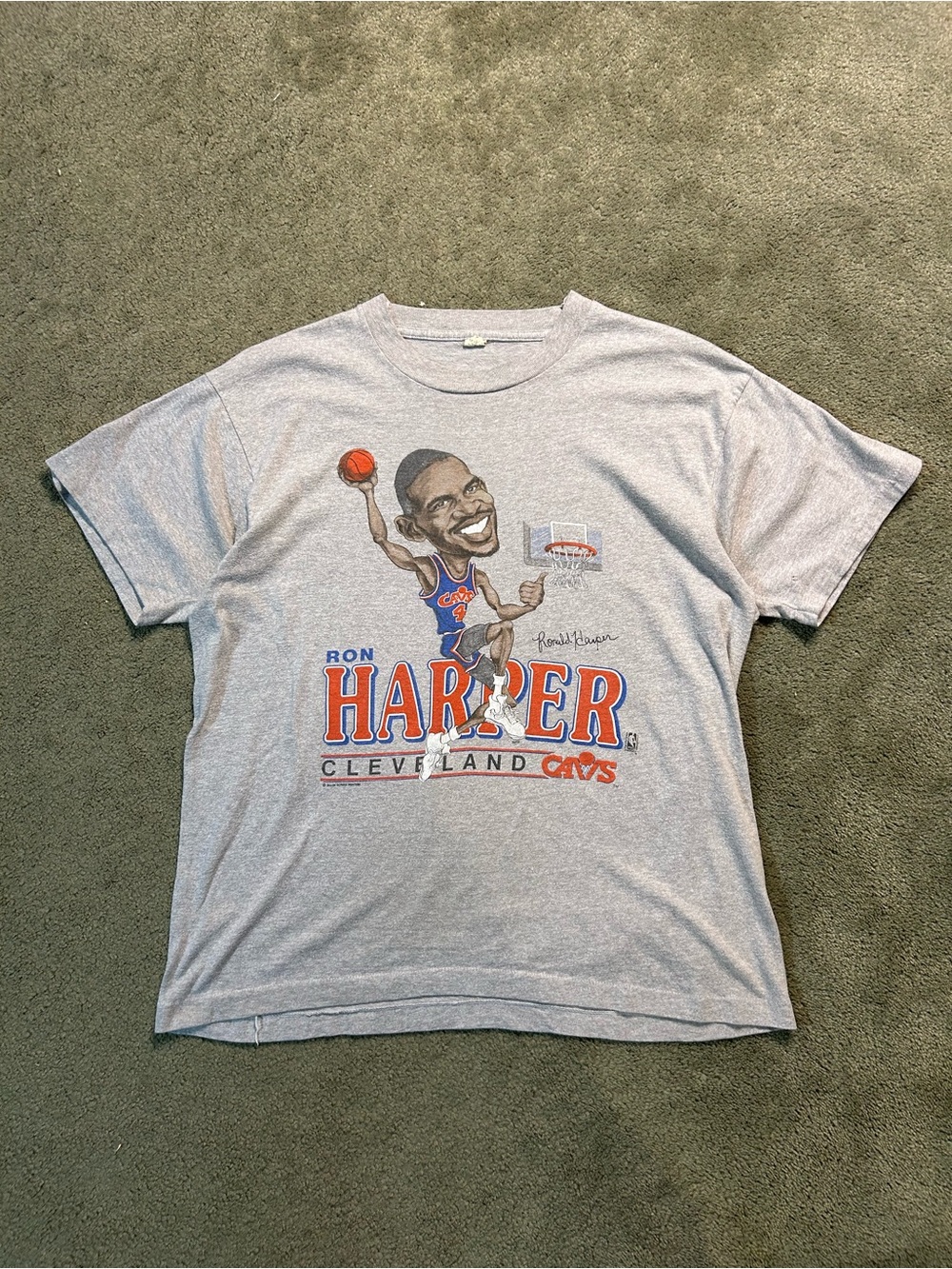 Vintage 1980s Ron Harper Cleveland Cavaliers Carachture T Shirt XL Single Stitch